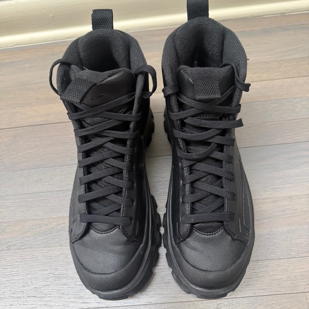 Nike Blazer Roam Mid Sneakers’ Triple Black'